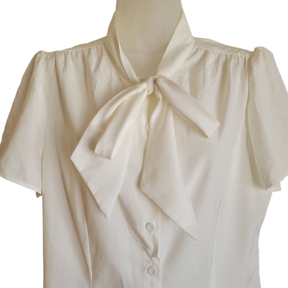 Elegant White Bow Tie Blouse – Short Sleeve, Button-Up, Office Chic- M - Picture 1 of 13